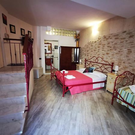 ריומאג'ורה Michela Rooms מראה חיצוני תמונה